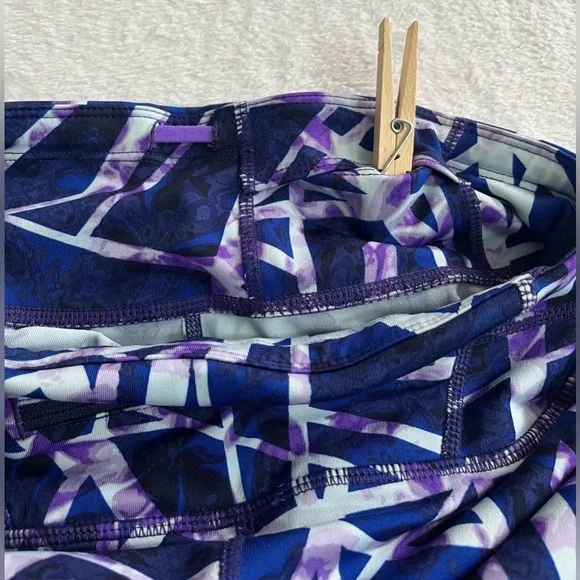 Athleta womens XS white sport bra and purple geometric Capri leggings bundle set - Picture 5 of 16